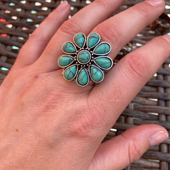 Statement ring bundle - Picture 3 of 4